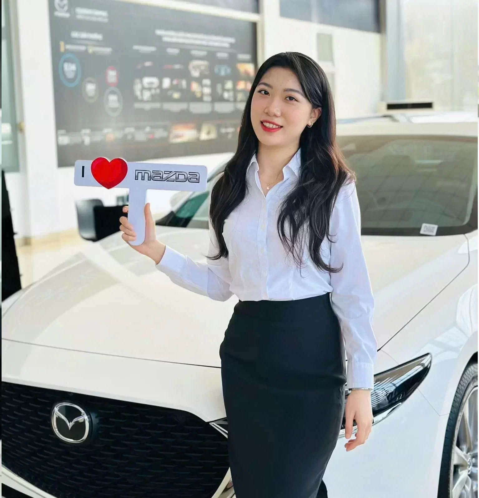 Tư vấn viên Mazda tại Quảng Ninh